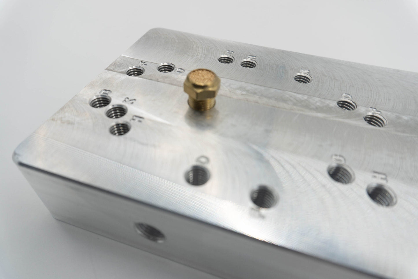 ASE Exhaust Flange Purge Block Honda Mitsubishi